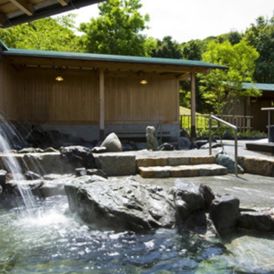 お部屋食【最上階9階】　最上階より海を見晴らす—温泉展望風呂付特別室— 